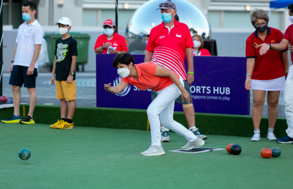 DISCOVER LAWN BOWLS