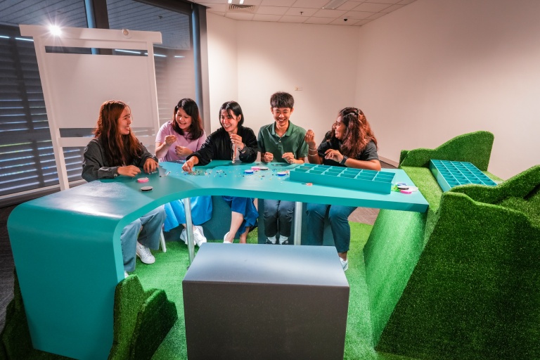 SINGAPORE SPORTS HUB TRANSFORMS BLANK SPACES FOR THE COMMUNITY TO SHAKE IT OFF IN STYLE